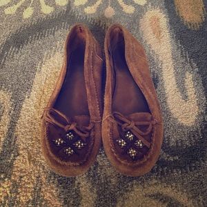 Minnetonka Beaded Moccasins